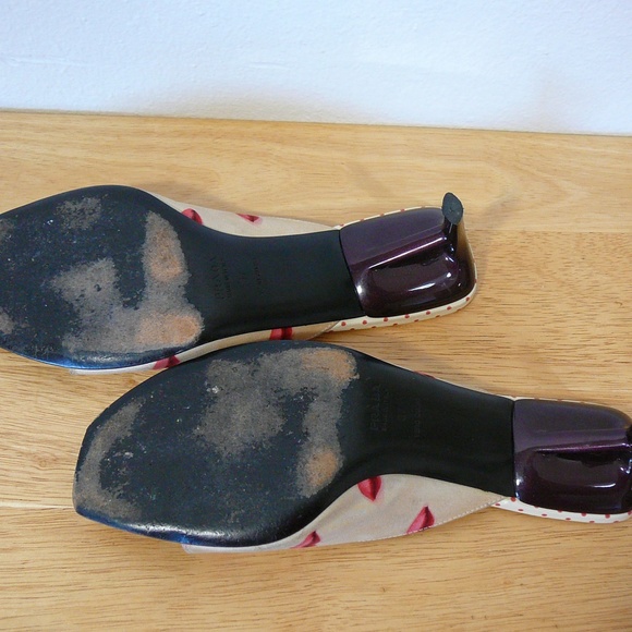 Prada Vintage Lips Kitten Heels - Picture 4 of 6